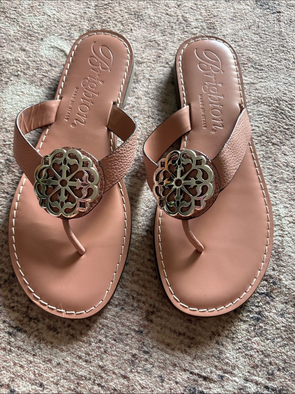 Brighton Pink Sand Blush Tan Leather Thong Sandals with Floral Medallion - Picture 3 of 7